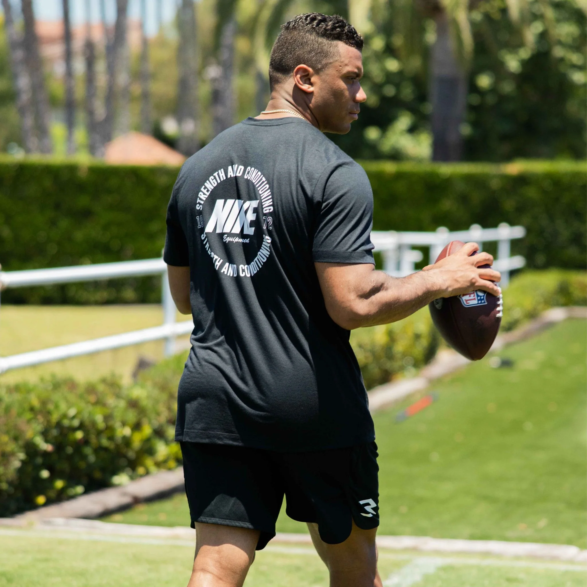 Nike S&C Men's Tee - Image 5