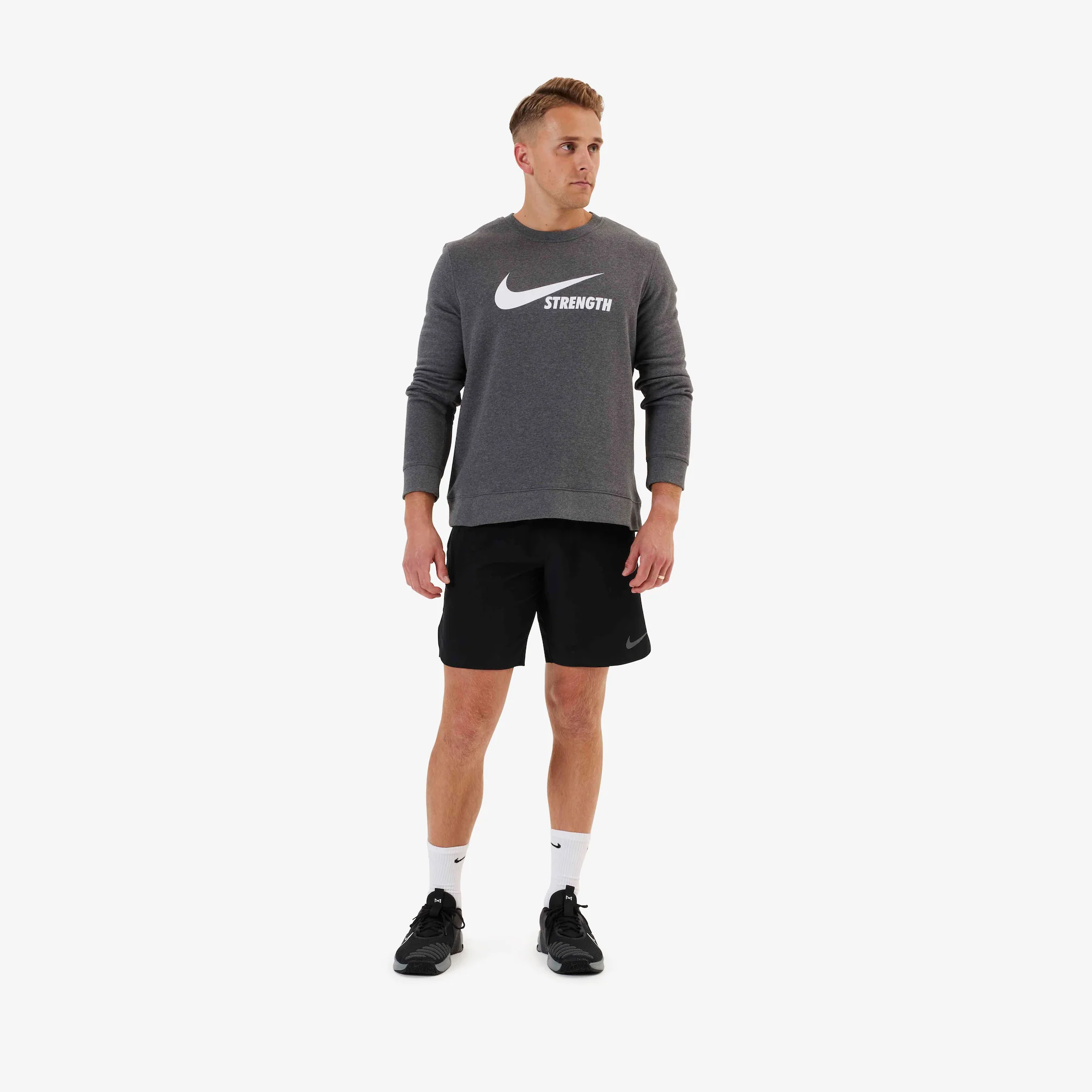 Nike Strength Unisex Crew - Image 17