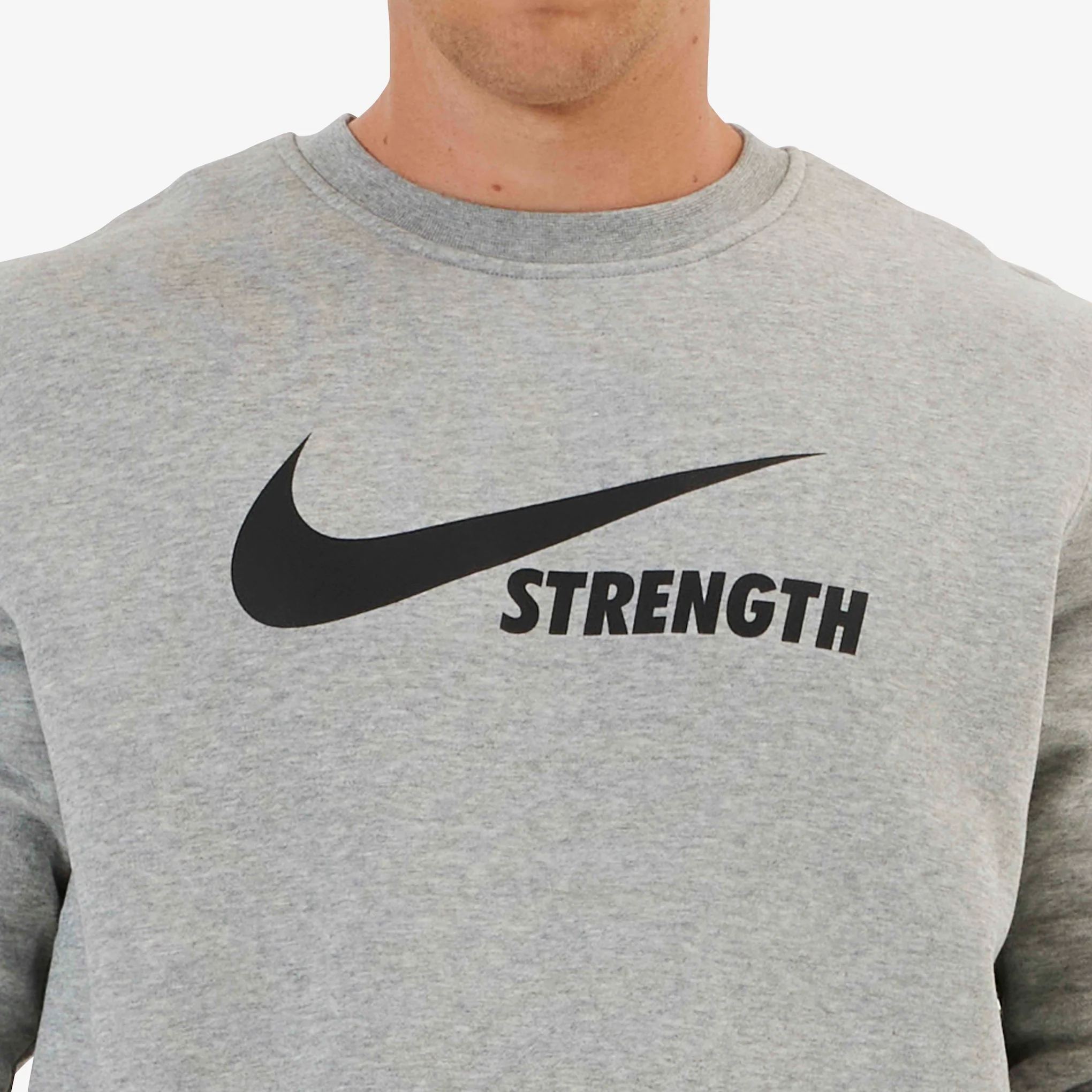 Nike Strength Unisex Crew - Image 19