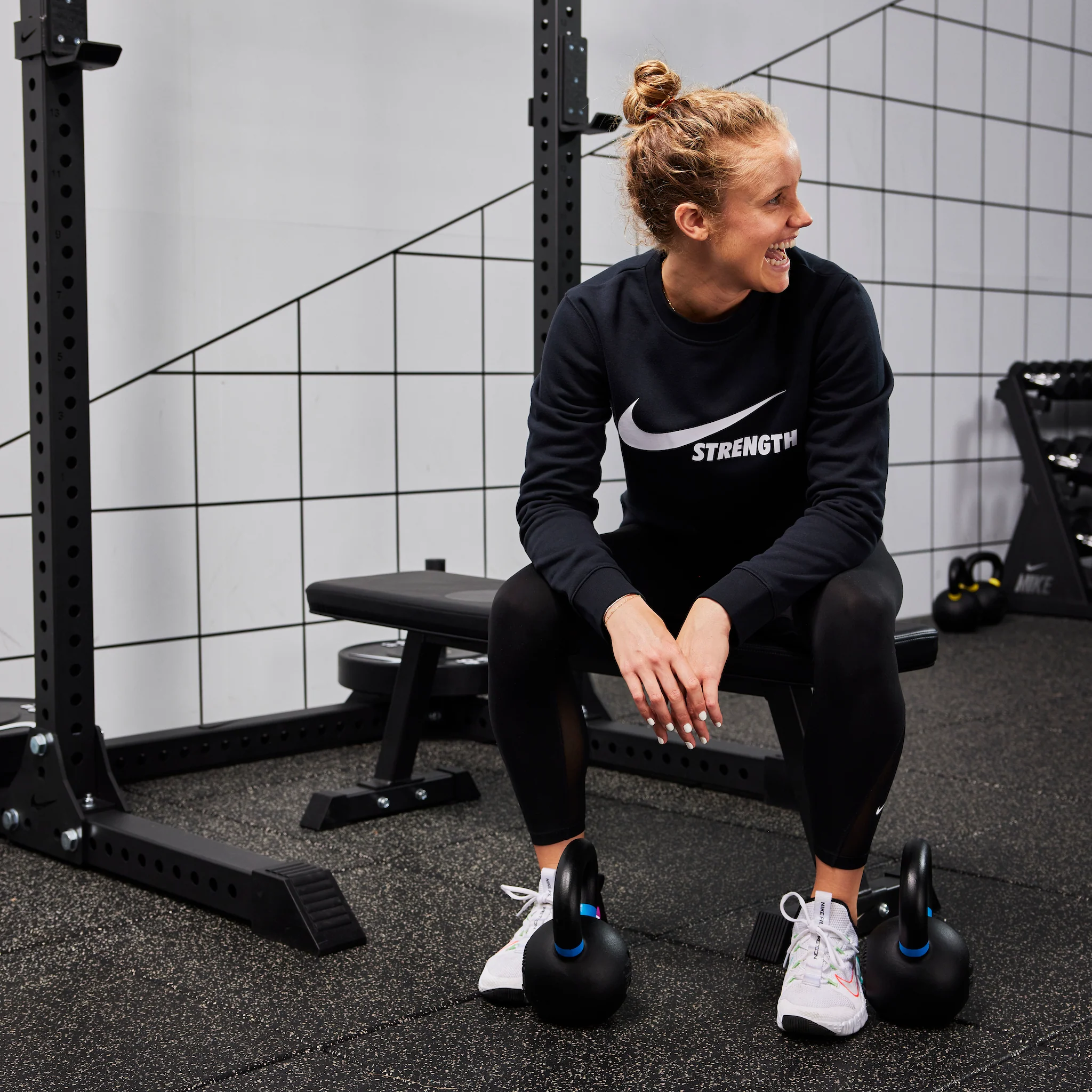 Nike Strength Unisex Crew - Image 7