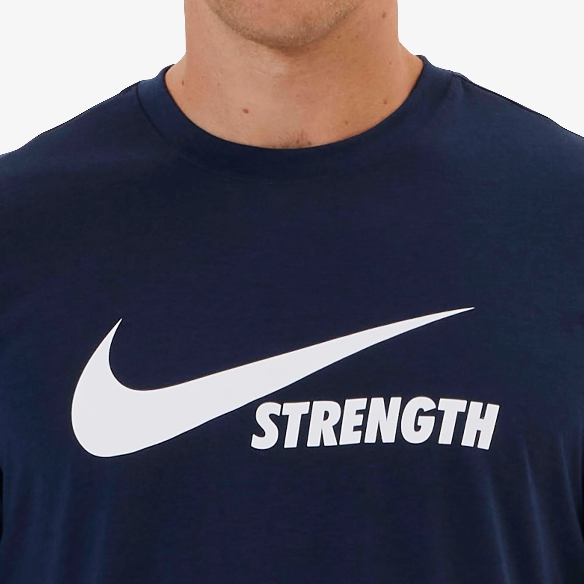 Nike Strength Men's Tee - Image 14