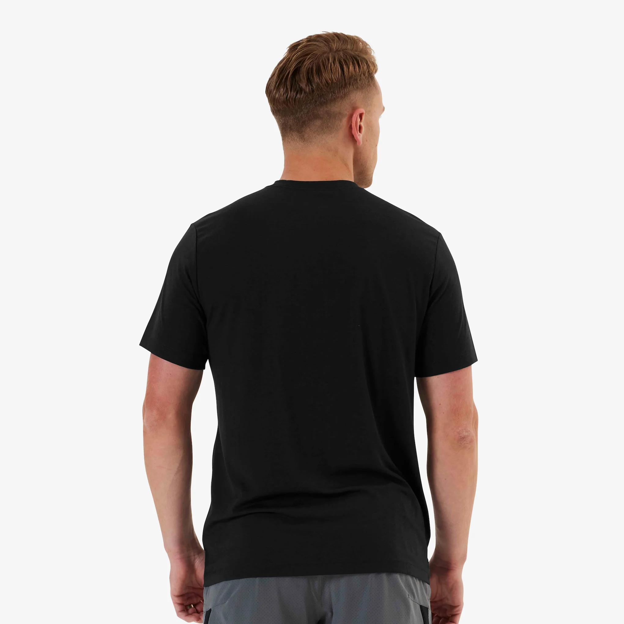 Nike Strength Men's Tee - Image 5