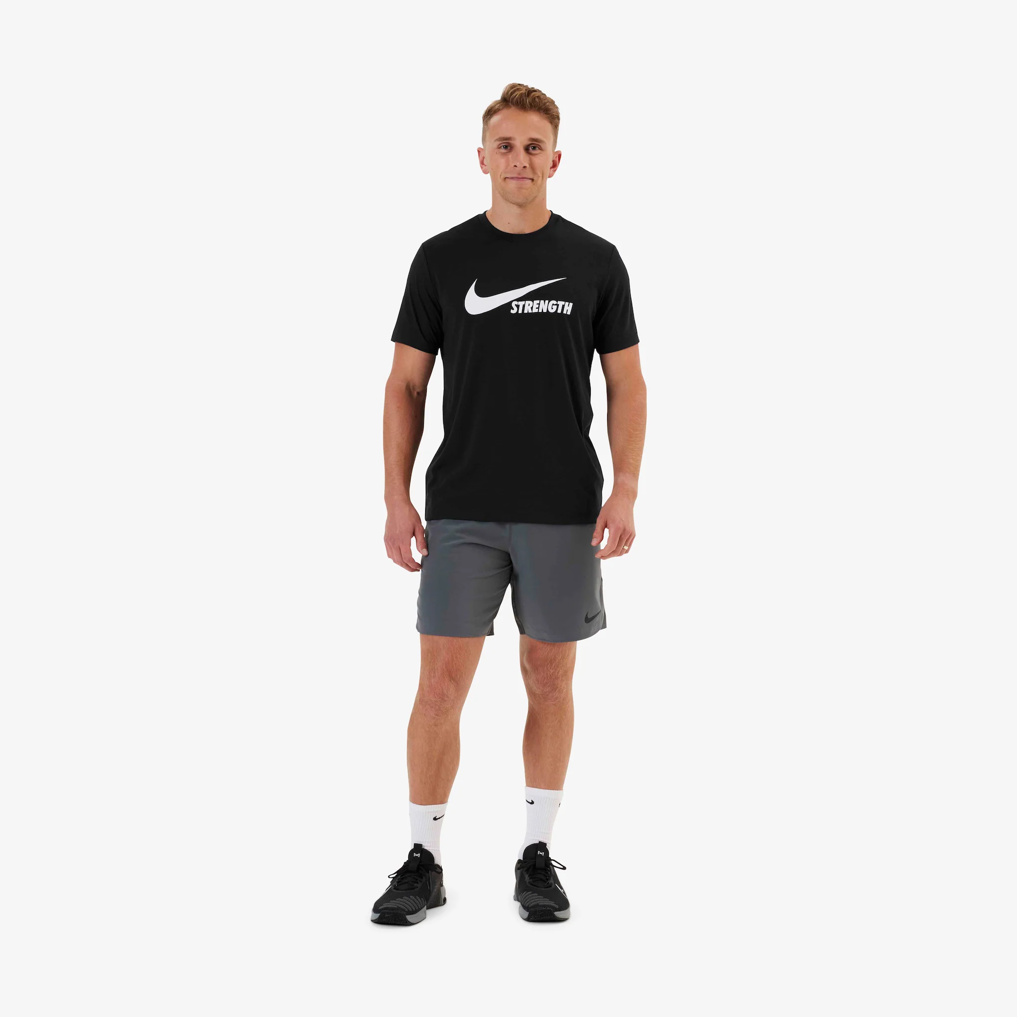 Nike Strength Men's Tee - Image 6