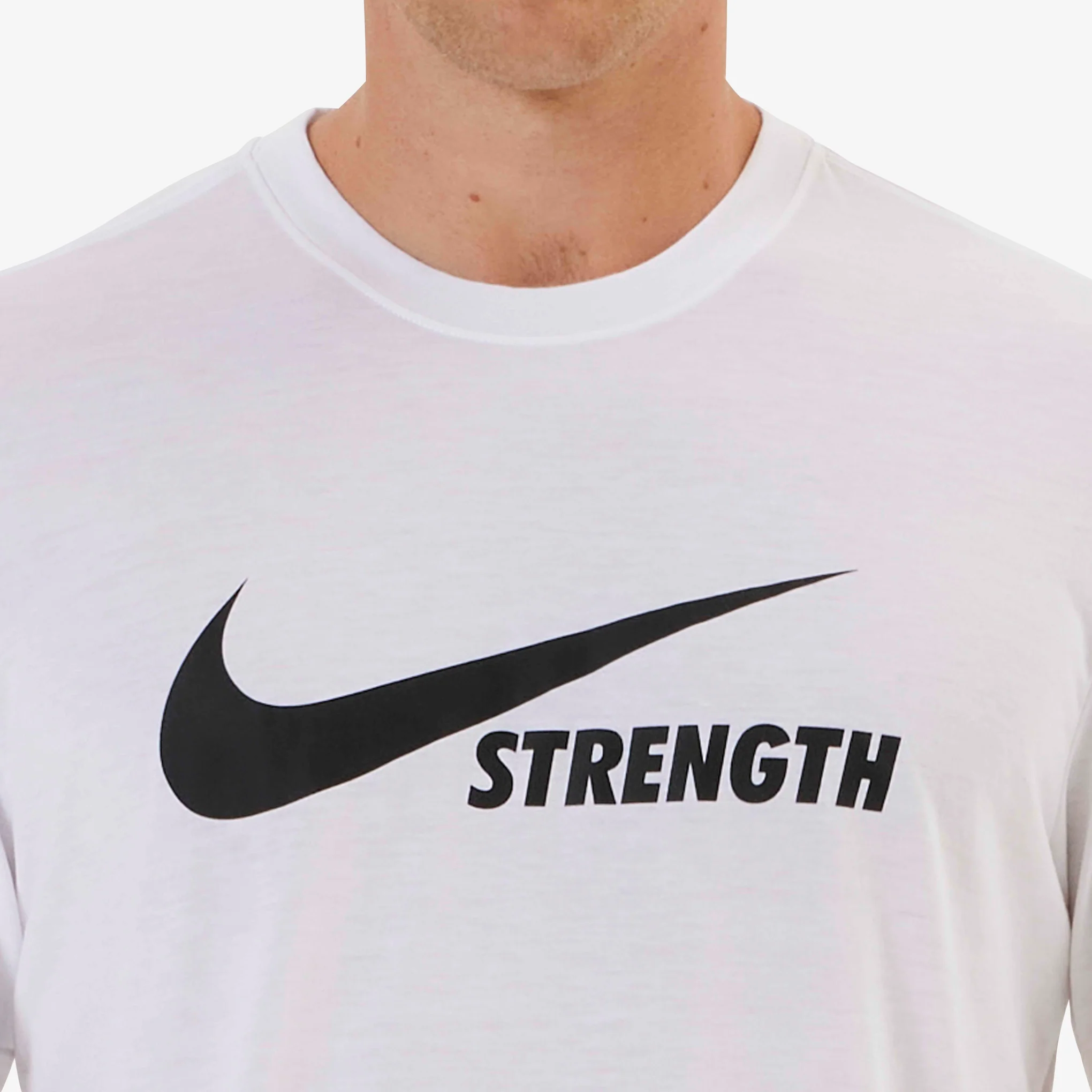 Nike Strength Men's Tee - Image 8