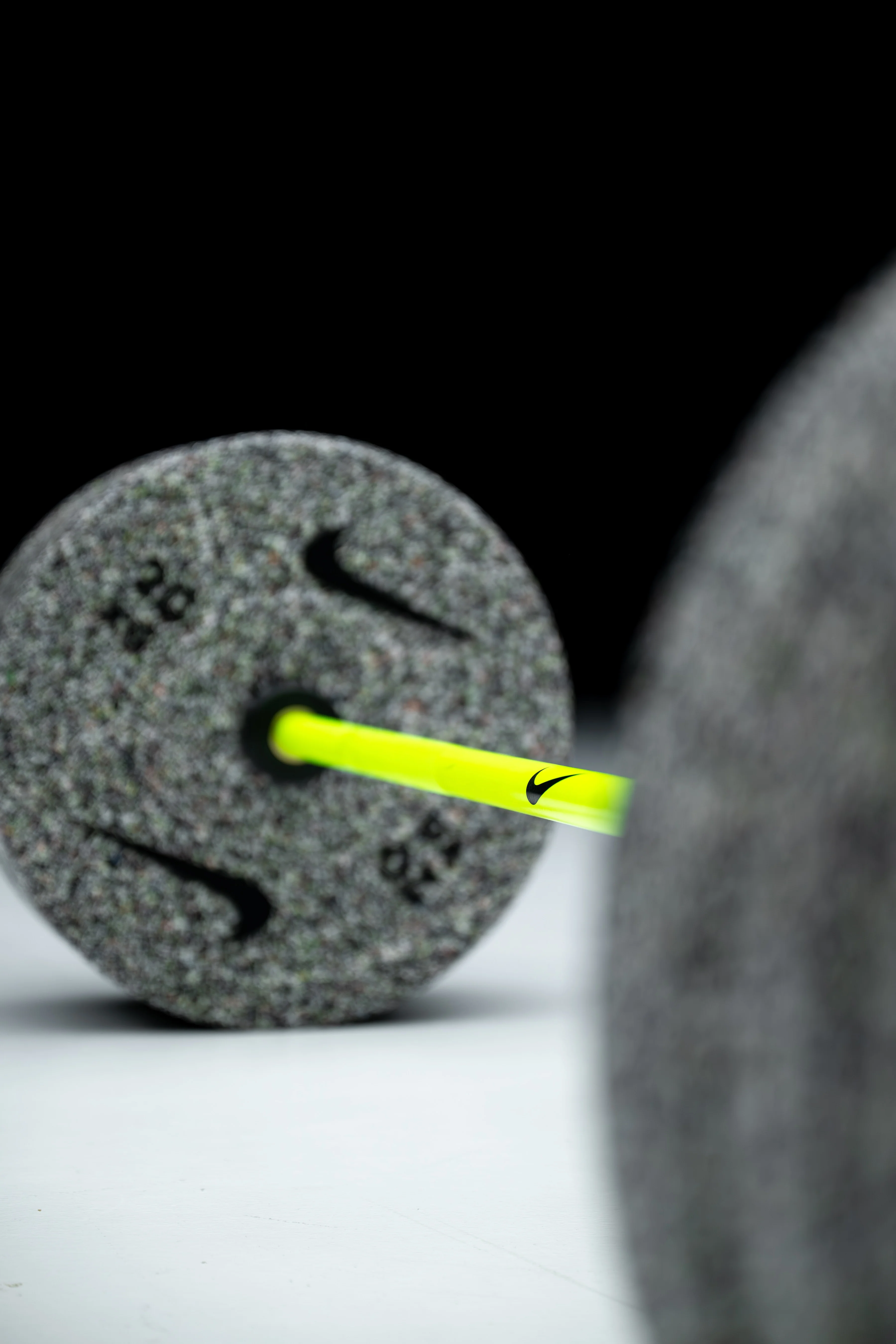 Nike Strength Shield Barbell 15 kg - Image 11