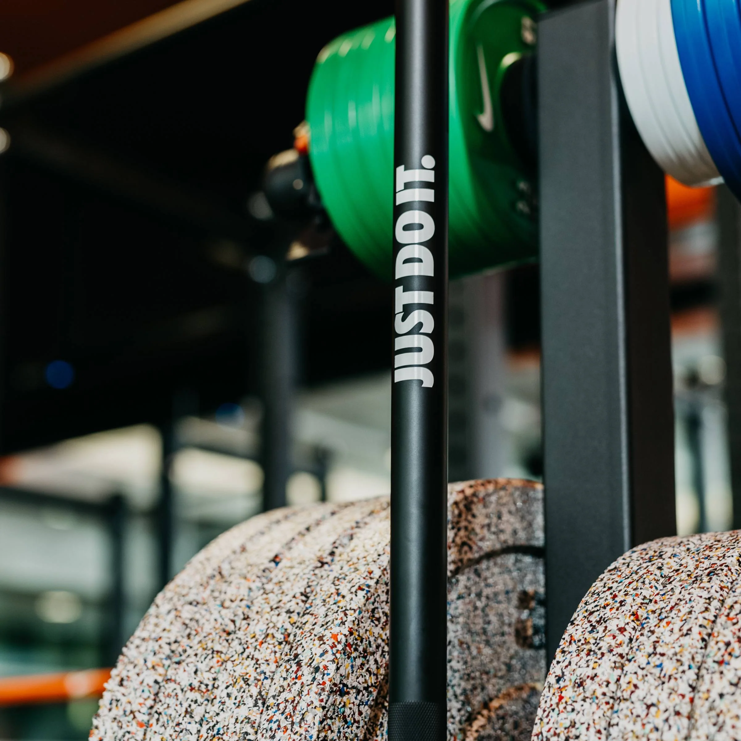 Nike Strength Shield Barbell 20 kg - Image 18