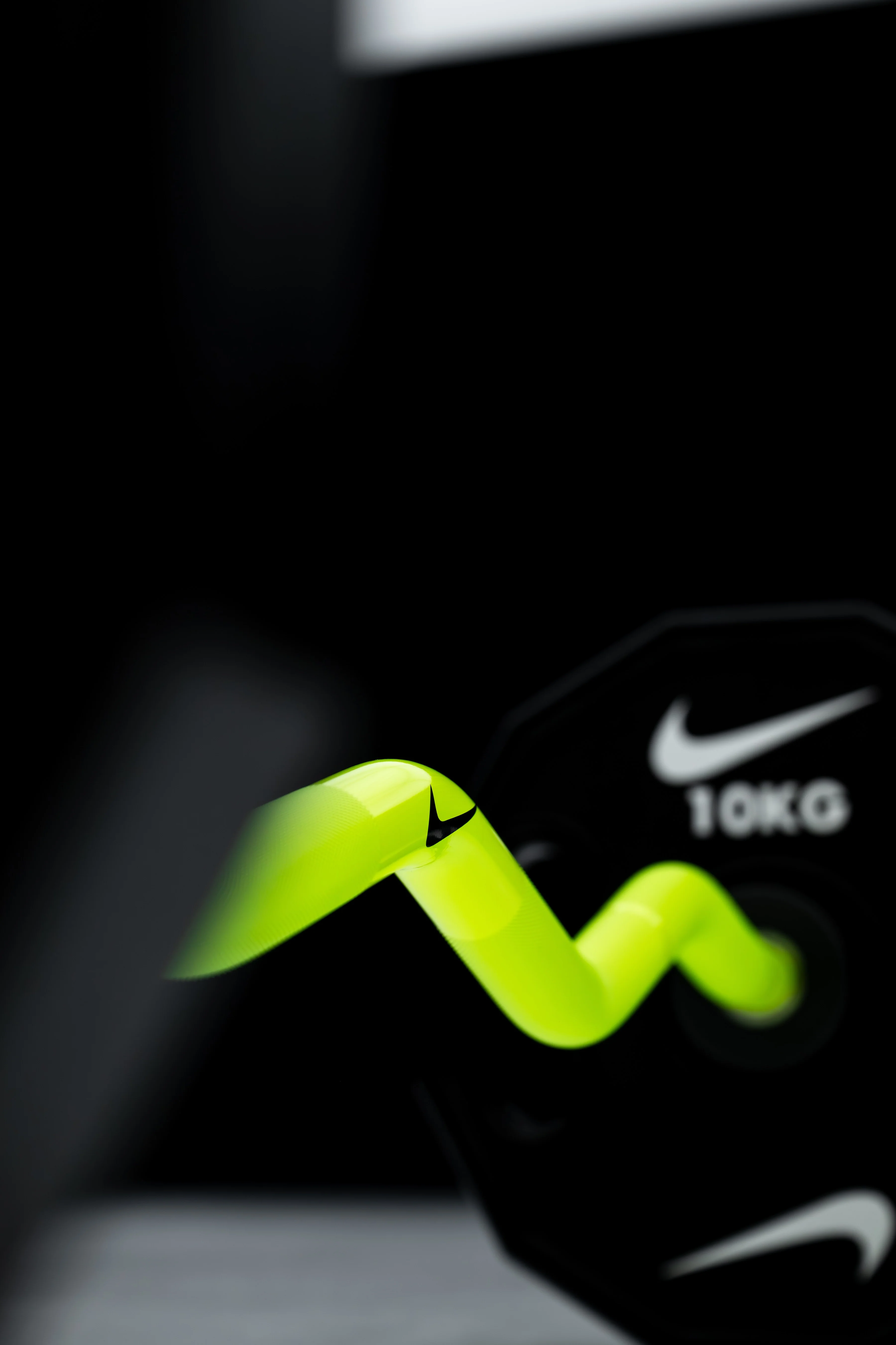 Nike Strength Shield Curl Bar - Image 14